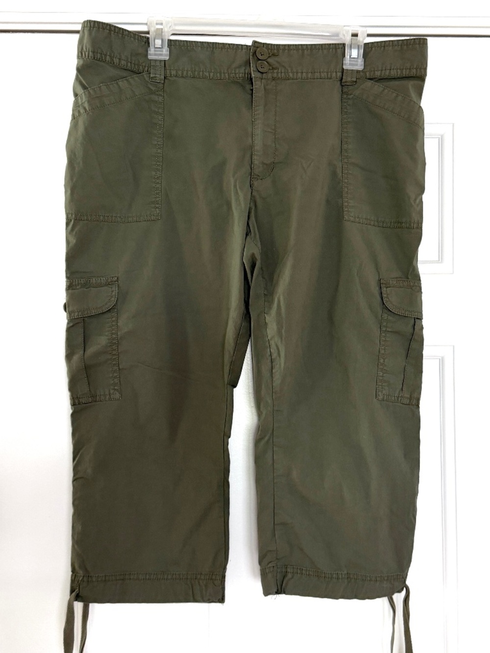 Duo Maternity Olive Green Cargo Capri Pants With Adjustable waist Tie Hem Size L